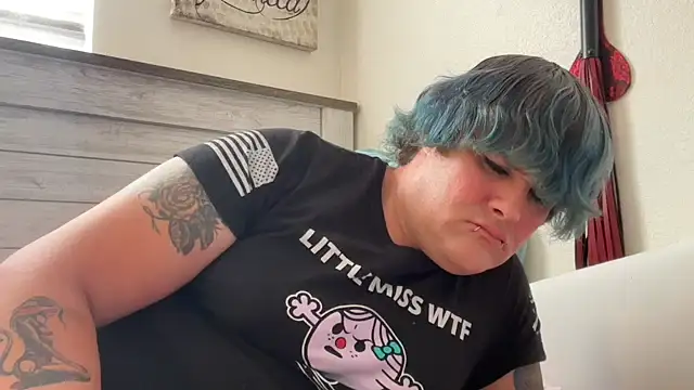 Julietserenity online show from November 2025 09:47:01 PM