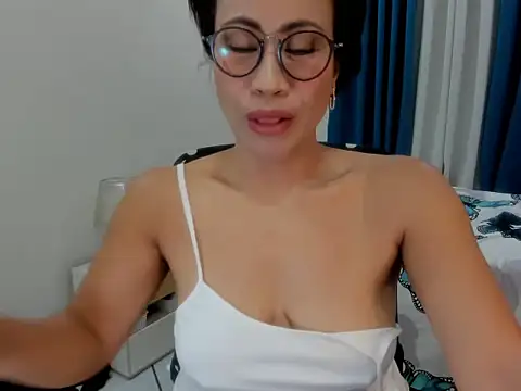 sweetkaley online show from February 2026 09:35:02 PM