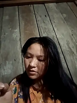 MuiNay online show from November 2025 10:37:02 PM