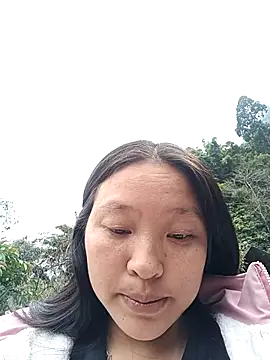 MuiNay online show from December 2025 03:01:02 AM