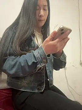 crhong666 online show from March 2026 12:21:01 AM