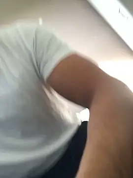 Snapshot of lewis91 chatting on September 2025 02:00:01 PM lewis91 online show from September 2025 02:00:01 PM