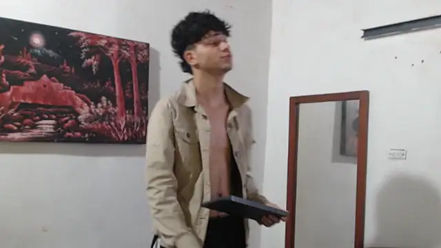 alice julls online show from October 2025 08:59:02 PM