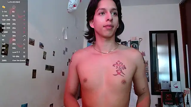 DannyPhantom555 online show from October 2025 04:44:02 PM