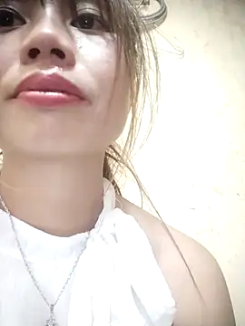 Dung-Thao19 online show from October 2025 01:45:01 PM