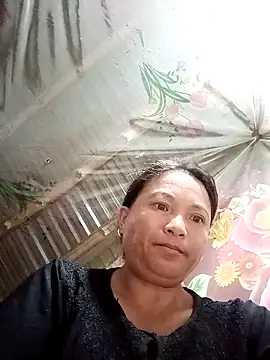 Snapshot of Love-Mama33 chatting on September 2025 11:20:02 PM Love-Mama33 online show from September 2025 11:20:02 PM