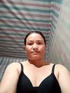 Snapshot of Love-Mama33 chatting on October 2025 02:02:01 PM Love-Mama33 online show from October 2025 02:02:01 PM