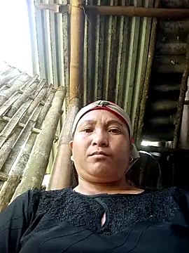 Snapshot of Love-Mama33 chatting on October 2025 05:17:01 AM Love-Mama33 online show from October 2025 05:17:01 AM