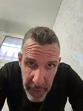 gigolobcn online show from January 2026 02:30:01 PM