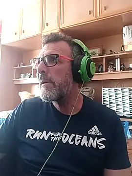 Snapshot of gigolobcn chatting on June 2026 10:18:01 AM gigolobcn online show from June 2026 10:18:01 AM