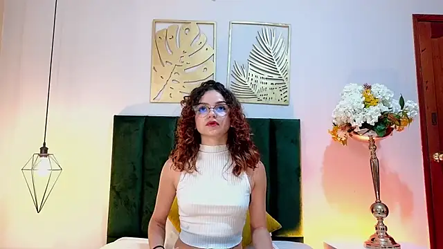 AelinDuvalier online show from December 2025 07:00:01 PM