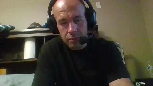 Snapshot of LeeCox chatting on September 2025 10:20:01 AM LeeCox online show from September 2025 10:20:01 AM