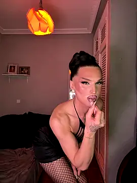 lacattiva online show from September 2025 09:14:01 PM