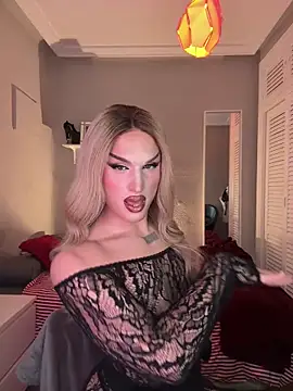 lacattiva online show from December 2025 12:45:01 PM