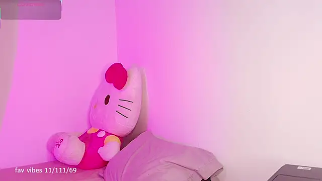 dulceangel   online show from September 2025 02:11:02 AM