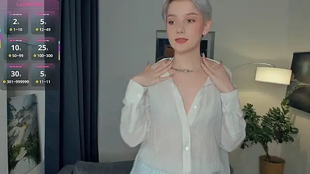 OdelynaAsp online show from October 2025 12:12:02 PM