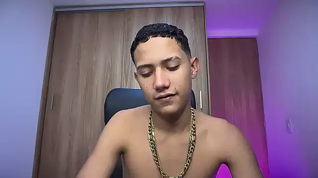 Toy boy777 online show from February 2026 12:12:01 AM