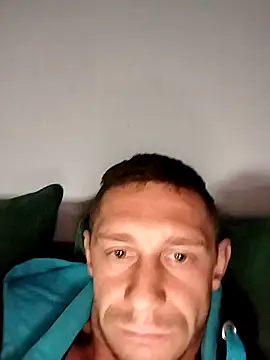 Dawidwi493  online show from October 2025 01:03:02 AM