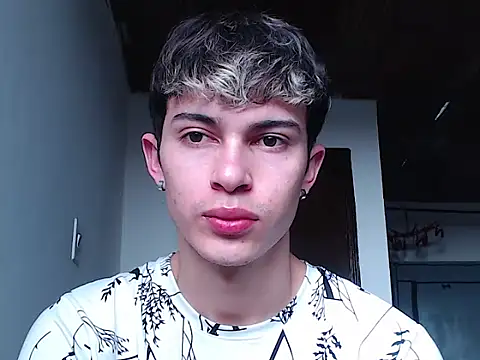 john vichenso online show from February 2026 08:30:01 PM