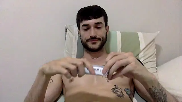 Snapshot of Fubinha chatting on September 2025 01:18:01 AM Fubinha online show from September 2025 01:18:01 AM