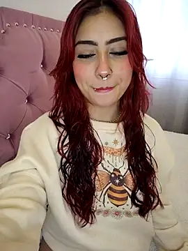 sarah lark  online show from September 2025 12:09:01 PM