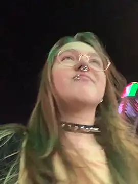 VesnaCrystal online show from November 2025 06:08:02 PM