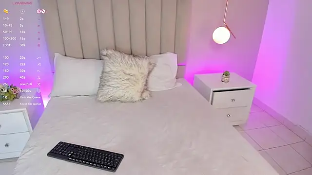 Dani rosse  online show from September 2025 01:14:02 PM