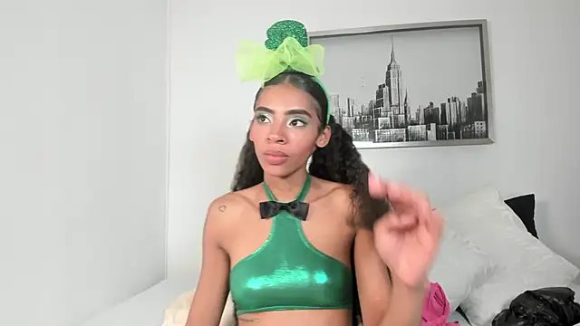 sarah ashbourne online show from October 2025 04:24:02 AM