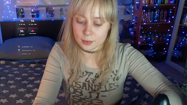 s1lvercherub online show from May 2026 07:56:02 PM