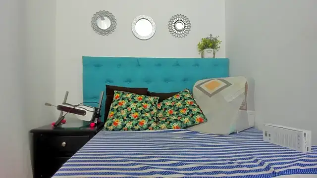 Snapshot of neferet_opal chatting on February 2026 11:30:02 PM neferet opal online show from February 2026 11:30:02 PM