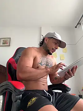 DeimonOficial online show from October 2025 07:58:02 PM