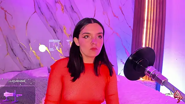 alicecute77 online show from October 2025 02:26:01 AM