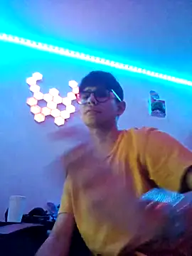 ElverCol online show from March 2026 04:18:02 AM