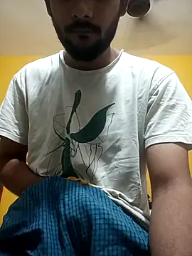 Snapshot of mayur_raaje chatting on May 2026 10:33:01 AM mayur raaje online show from May 2026 10:33:01 AM