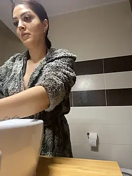 Lexi Storm online show from November 2025 05:42:02 AM