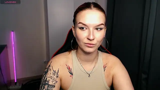 EileenKenner online show from April 2026 06:24:02 PM