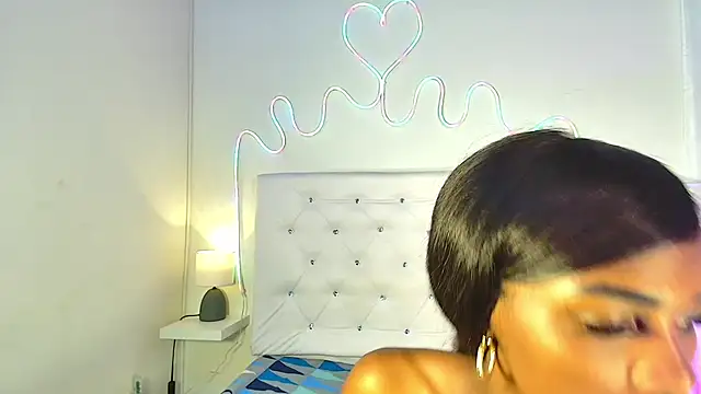 tatixxxvega online show from September 2025 01:13:01 PM