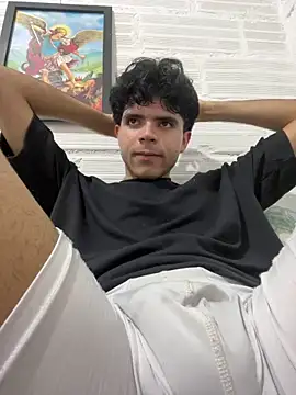 Axel-Mejia online show from November 2025 02:32:01 AM