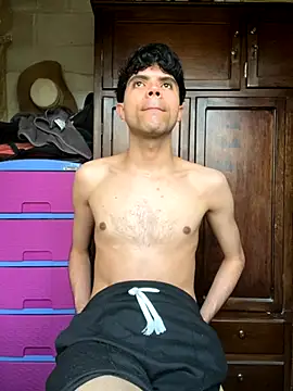 Axel-Mejia online show from November 2025 07:14:01 PM