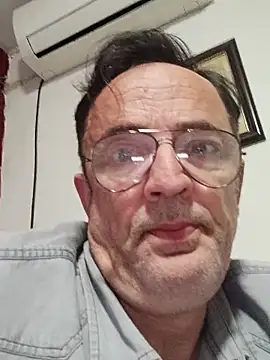 Txacas online show from April 2026 10:07:02 PM