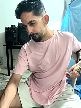 giannis090 online show from October 2025 04:36:02 PM