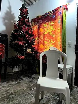 giannis090 online show from December 2025 09:10:02 PM