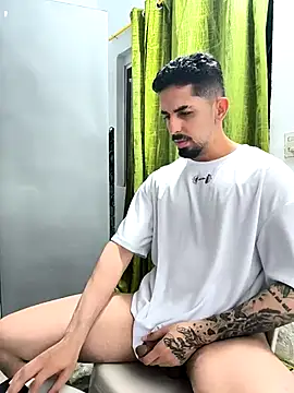 giannis090 online show from April 2026 06:27:02 AM