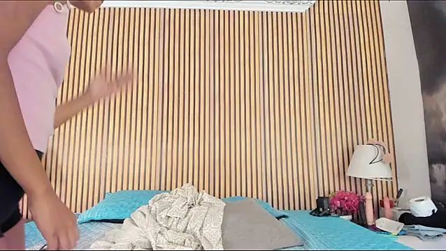 keeyla stone online show from October 2025 09:17:02 PM