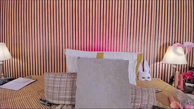 keeyla stone online show from November 2025 09:26:02 PM