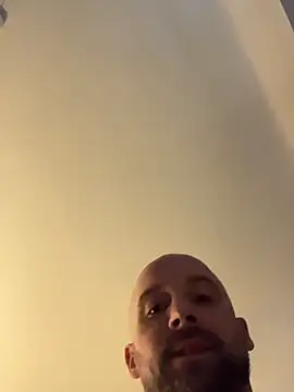 Mrbenm online show from October 2025 07:56:01 AM