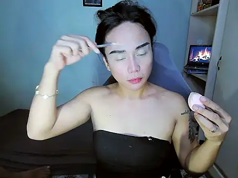 Snapshot of YourNikkieXxx chatting on January 2026 11:25:01 AM YourNikkieXxx online show from January 2026 11:25:01 AM