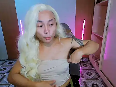 Snapshot of YourNikkieXxx chatting on February 2026 01:20:02 PM YourNikkieXxx online show from February 2026 01:20:02 PM