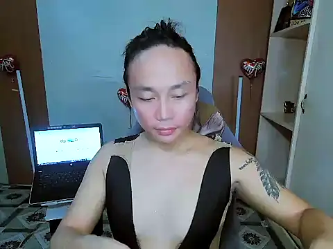 Snapshot of YourNikkieXxx chatting on February 2026 10:21:02 AM YourNikkieXxx online show from February 2026 10:21:02 AM