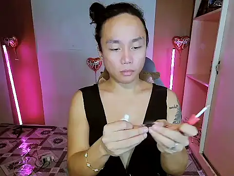 Snapshot of YourNikkieXxx chatting on February 2026 10:24:02 PM YourNikkieXxx online show from February 2026 10:24:02 PM